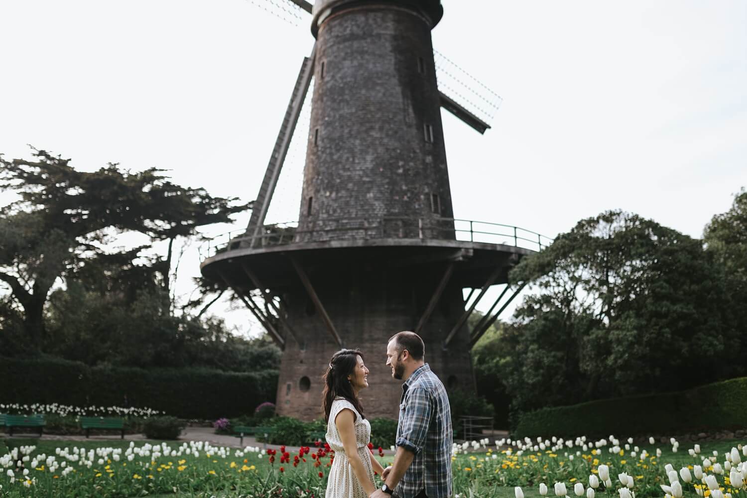 san francisco engagement shoot, golden gate park, sunset engagement shoot, Golden Gate Park Windmills & Tulips photoshoot